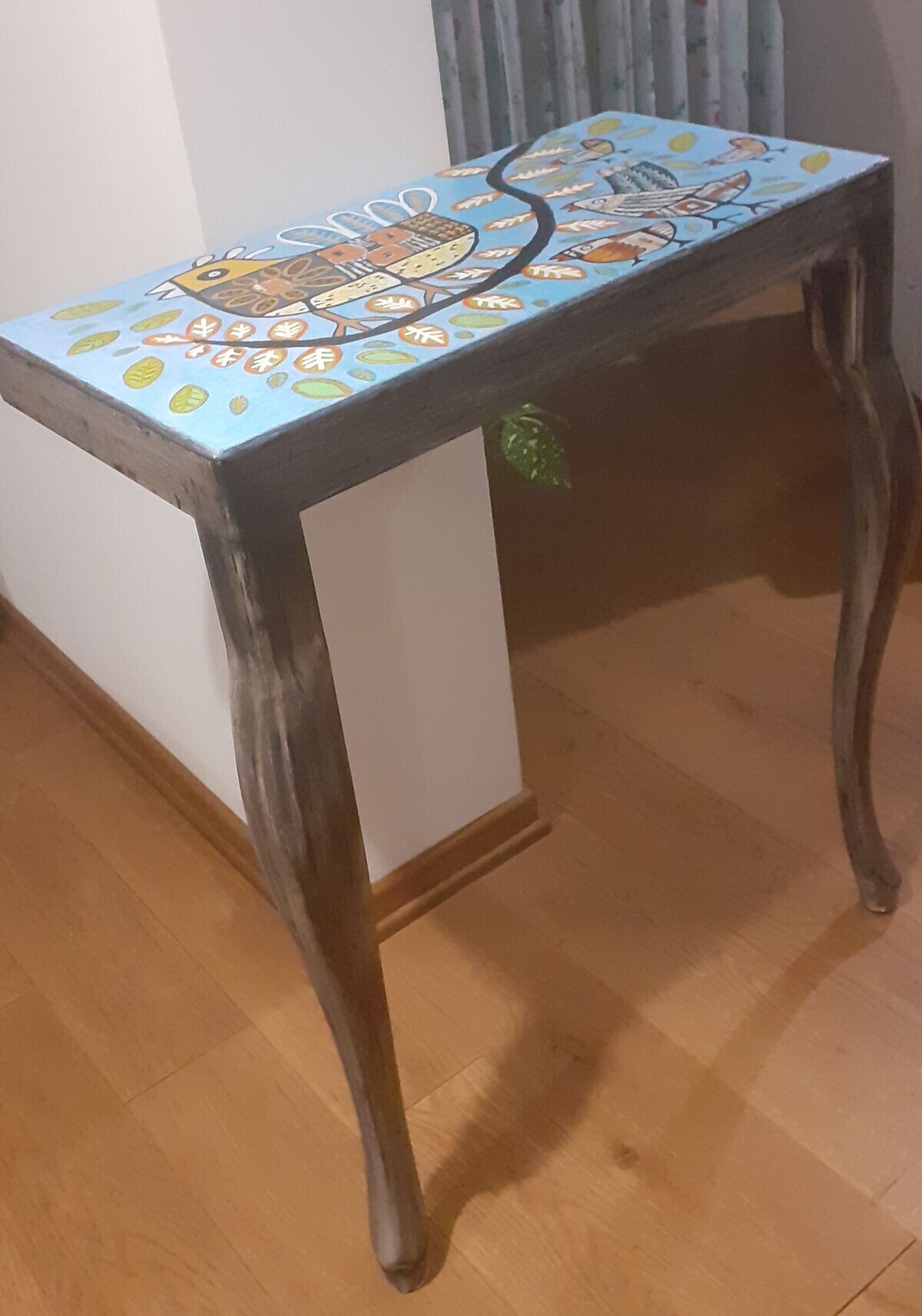 Painted console