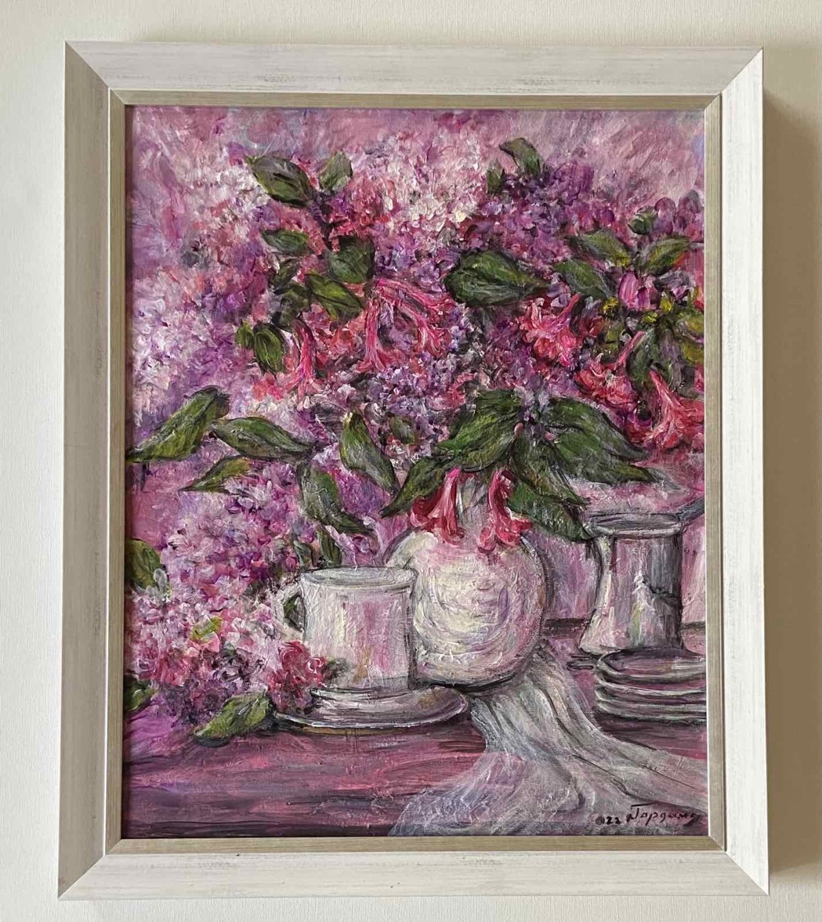 Playful flowers on the table