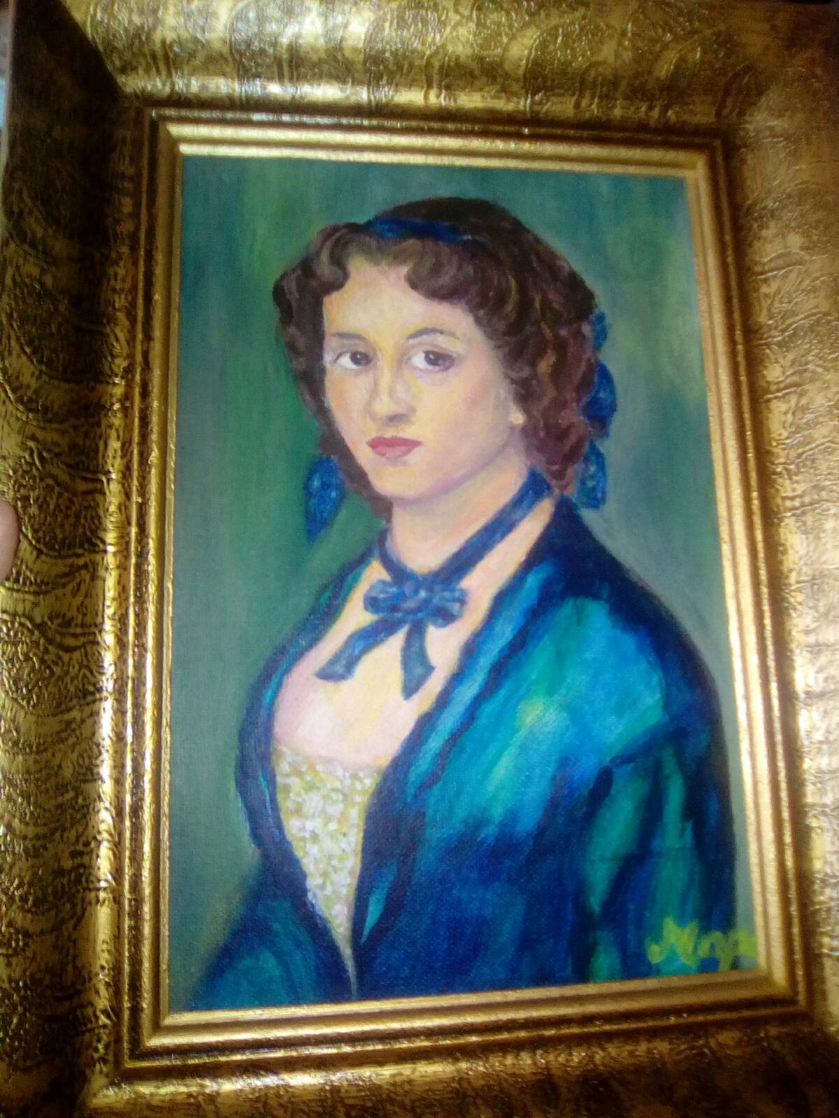 girl in blue