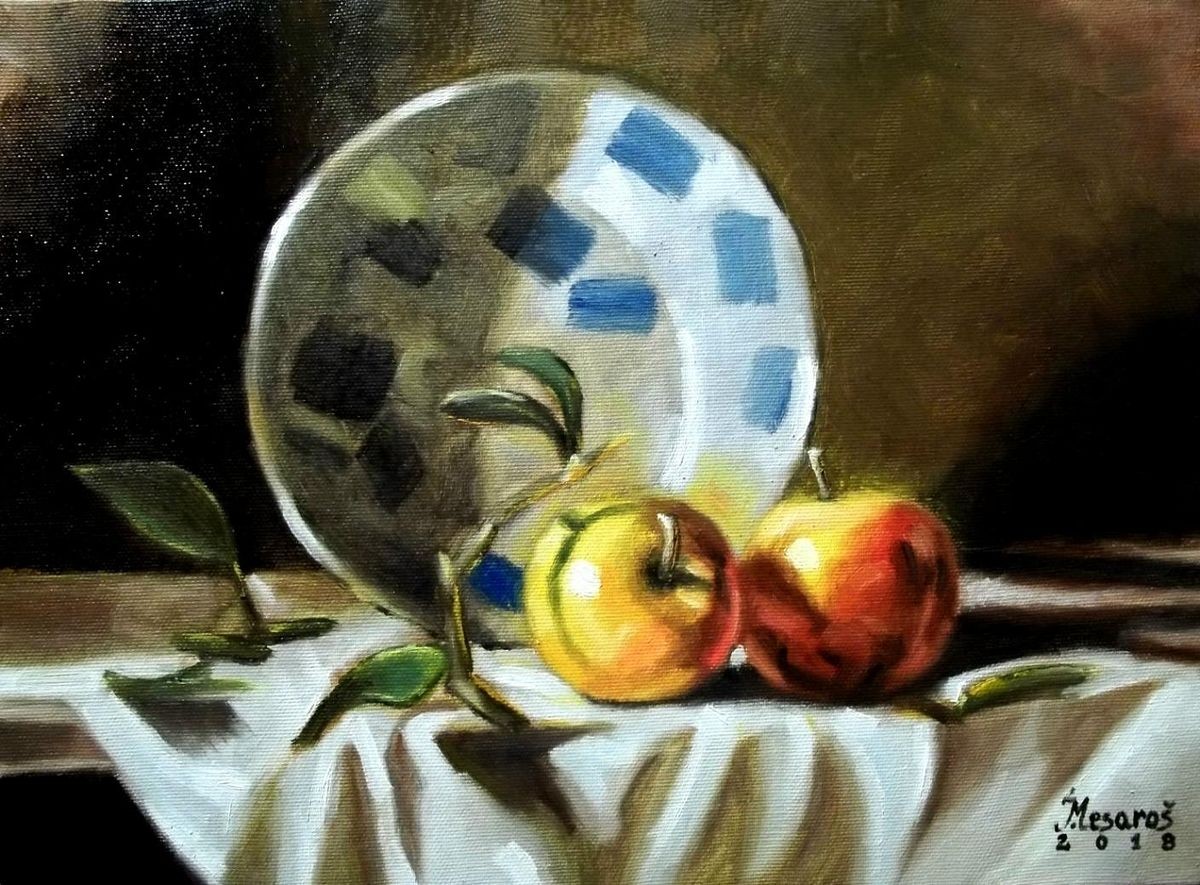 Apple and plate